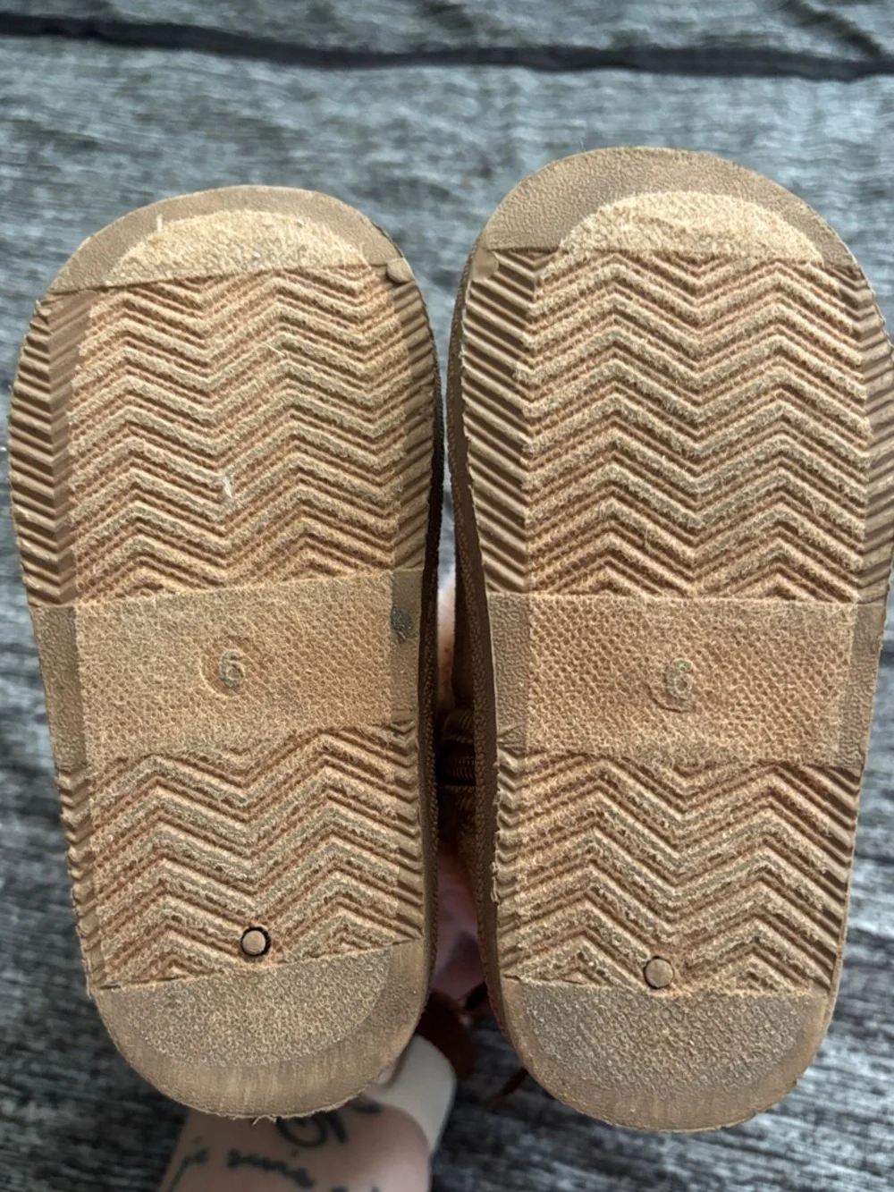Cozy Faux-Fur Bow Kids Boots in Tan